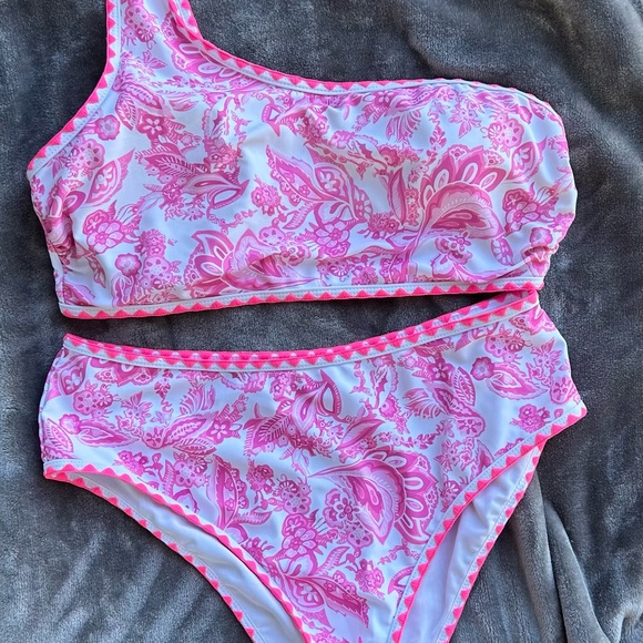 SHEIN 2-Piece Swim Suit - Picture 1 of 4